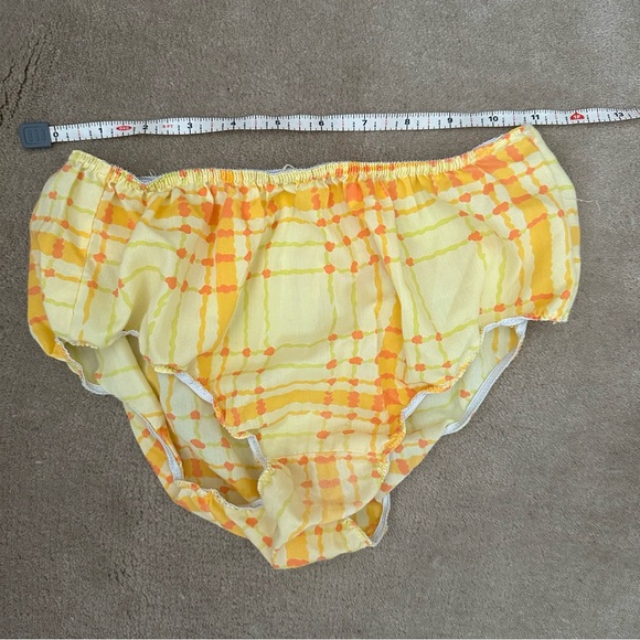 ❌❌ SOLD ❌❌ Vintage Van Raalte 3 Piece Pajamas - Picture 9 of 10